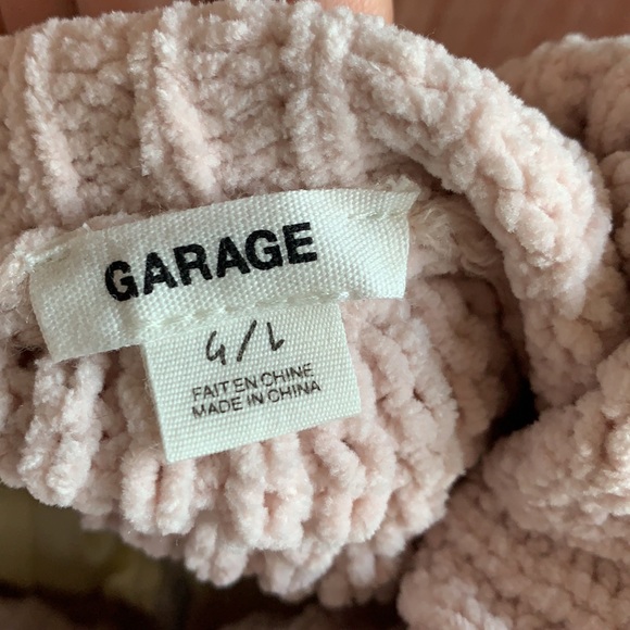 Turtle neck sweater 🌸 - Picture 4 of 4